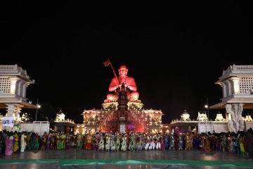 Statue-of-Equality-085
